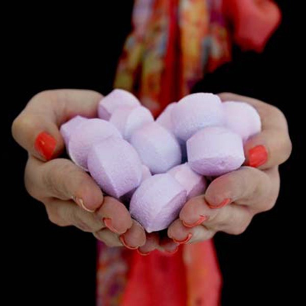 1.3kg Chill Pills Mini Bath Bombs - Black Cherry