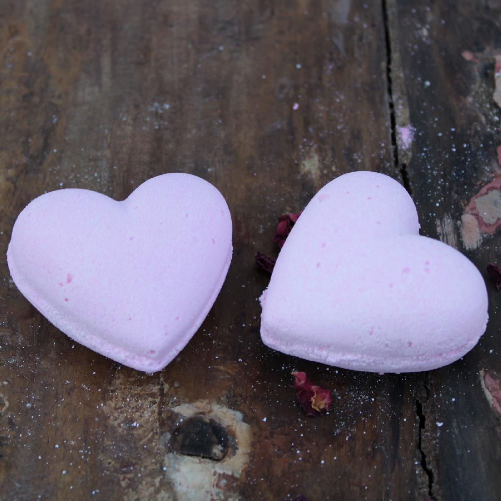 16x Love Heart Bath Bomb 70g - Bubblegum