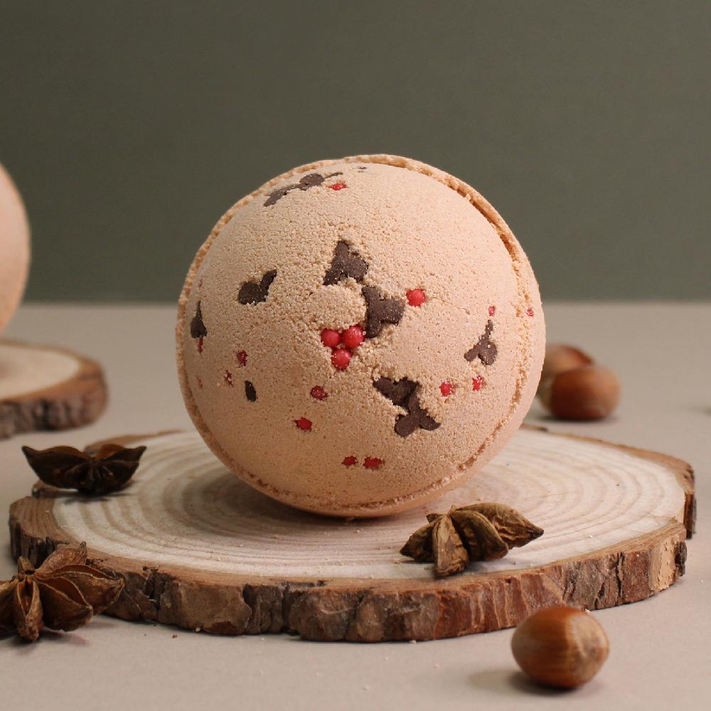 16x Reindeer And Red Nose Bath Bomb - Toffee & Caramel