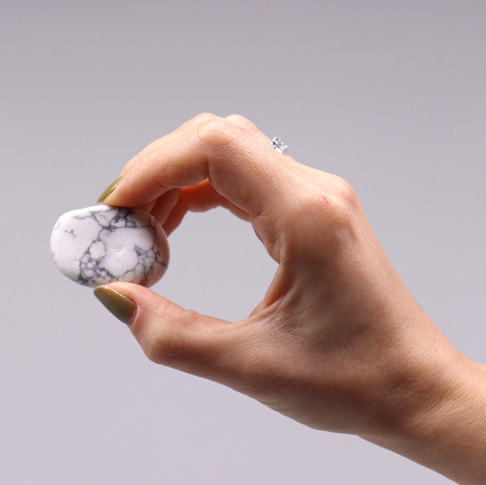 18x XL Tumble Stones - Howlite White
