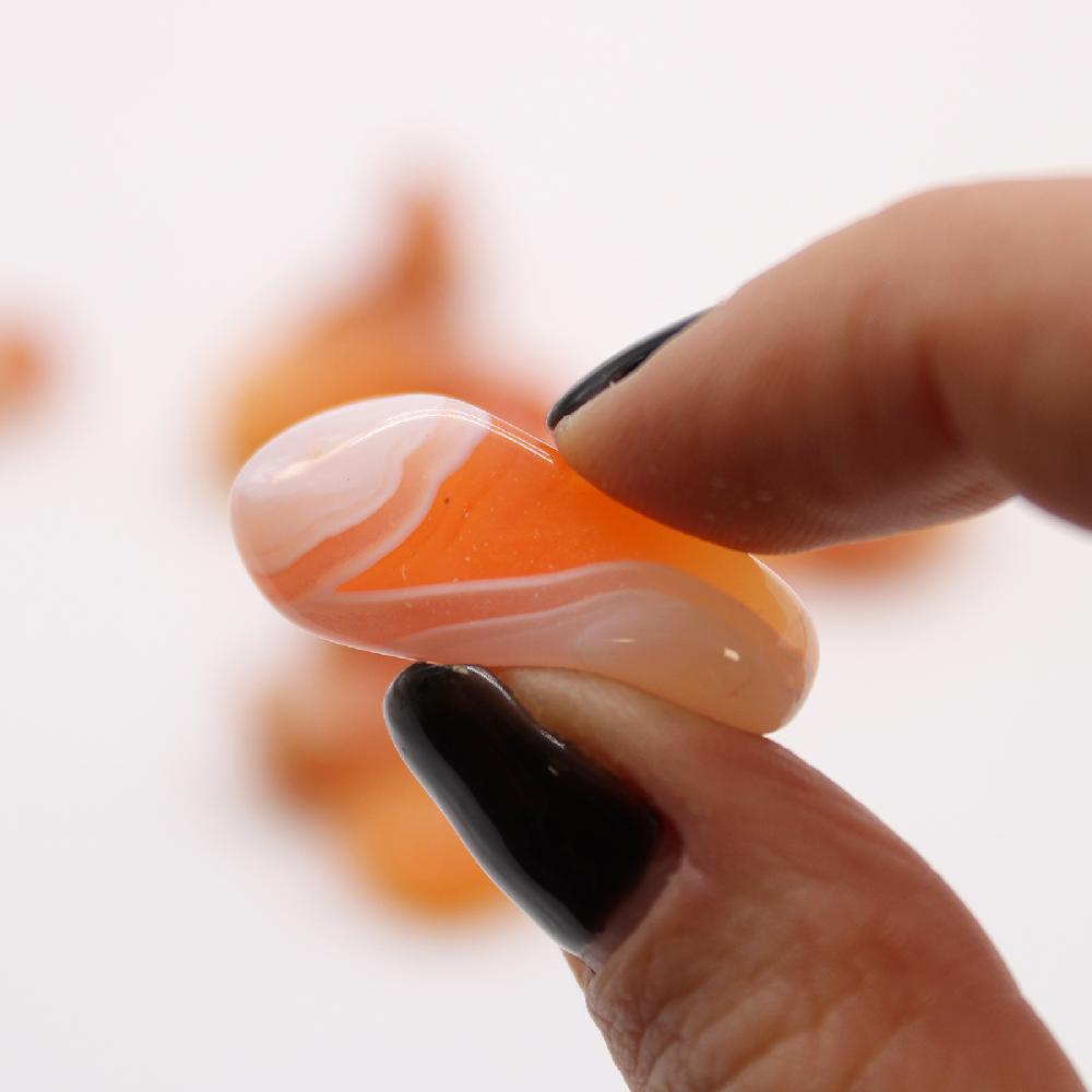 24x M Tumble Stone - Carnelian