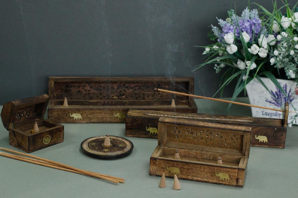 2x Mango Wood Incense Box - Assorted