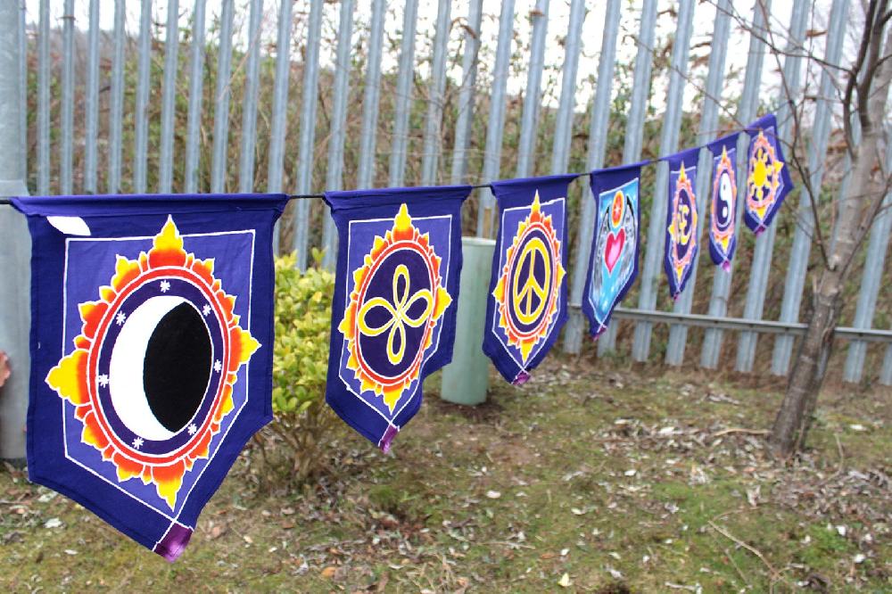 7 Flags Banner - Love In The Center