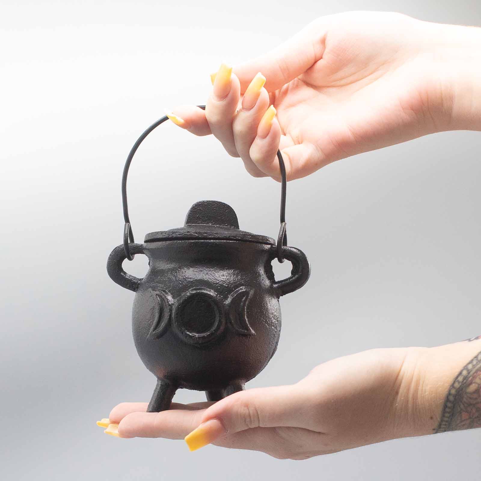 Cast Iron Cauldron With Triple Moon 6.5x13cm