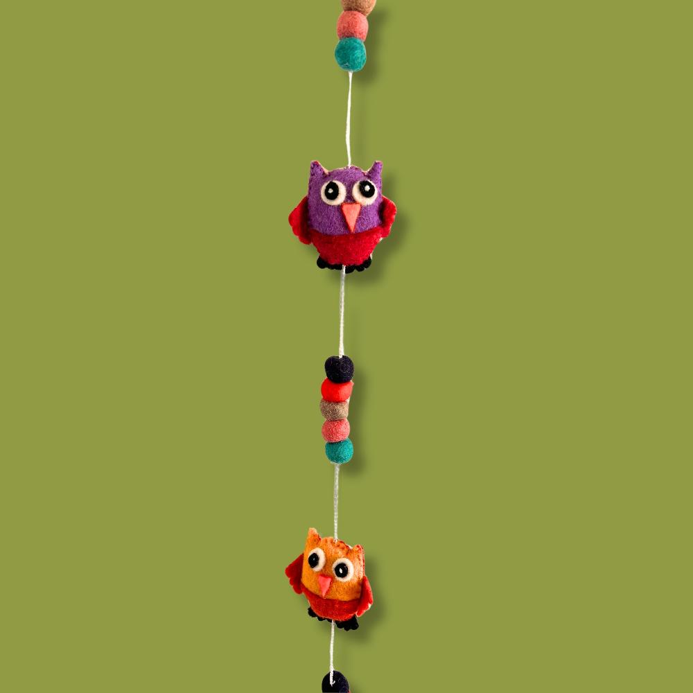 Felt Wall Hanging -Owls (random Colours)