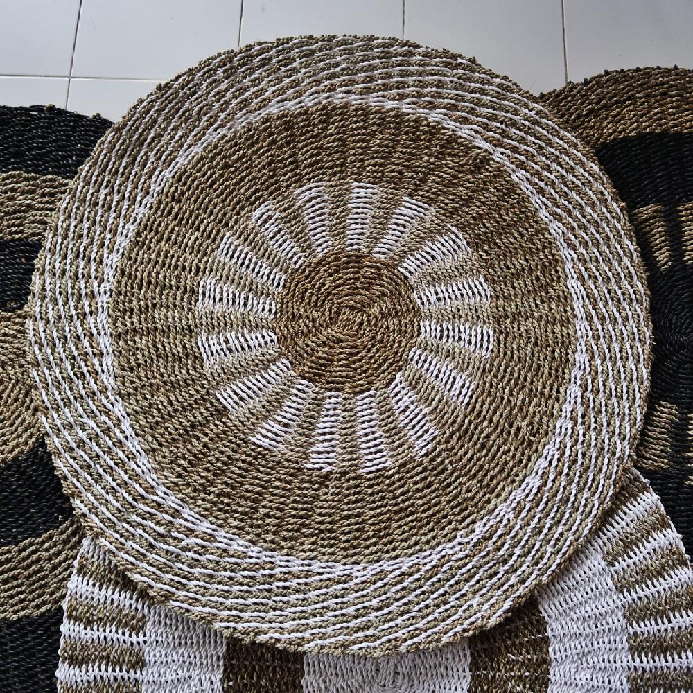 Round Seagrass White & Tan - Inner Sun - 1m