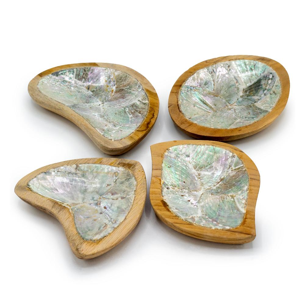 Set Of 4 Teak Mini Bowls With Shell Decor (assorted)