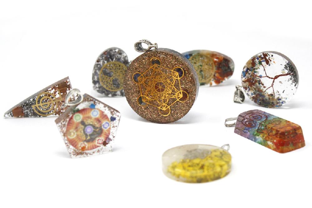 3x Orgonite Power Pendant - 7 Stone Chakra Heart