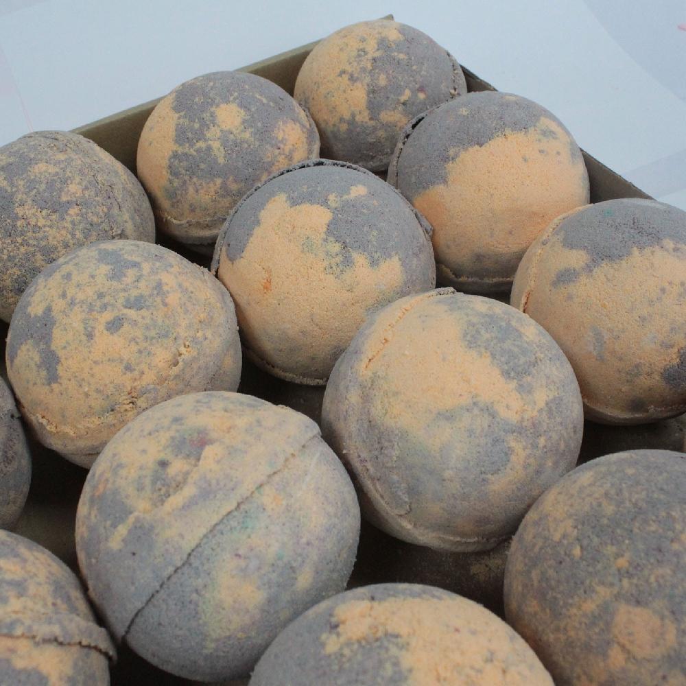 16x Chocolate & Orange Bath Bomb