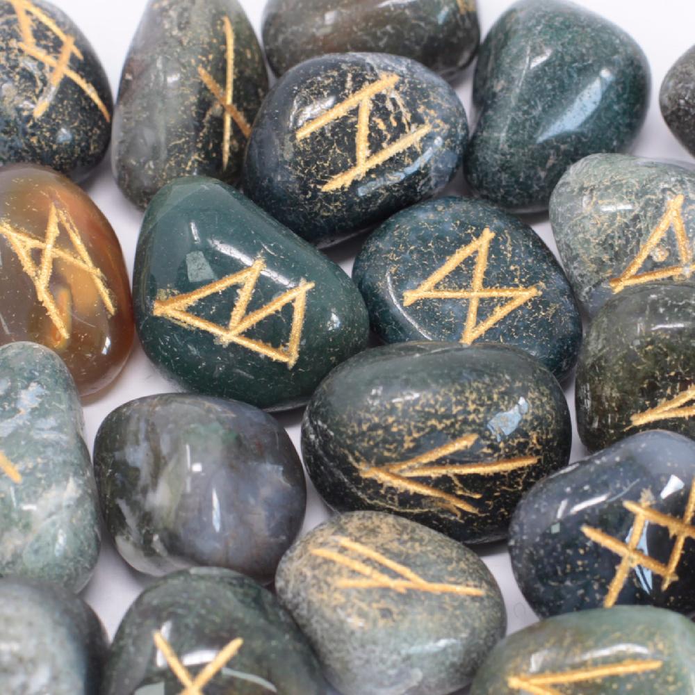 Runes Stone Set in Pouch - Moss Agate