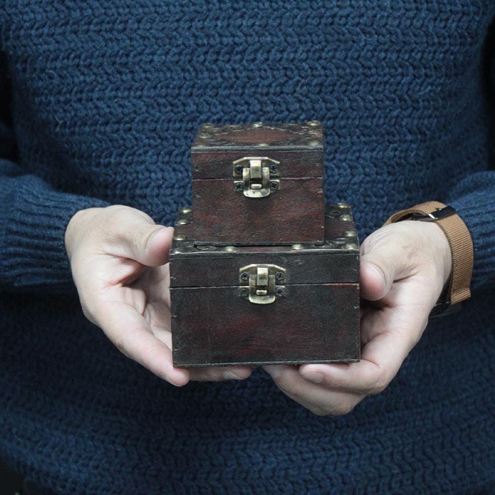 Set Of 2 Gothic Square Boxes