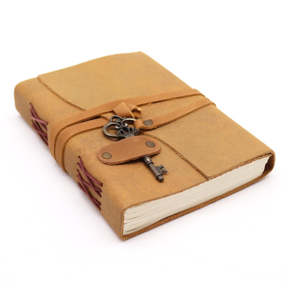 Oiled Tan Leather & Key - 200 Pages - 13x18cm
